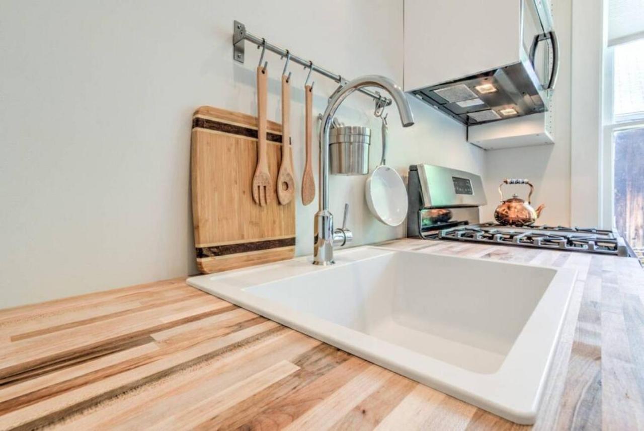 Miraculously Modern In A Vintage Shell Midtown Lejlighed Memphis Eksteriør billede